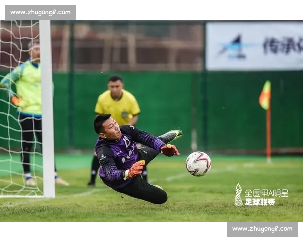 高清流畅足球赛事直播APP下载畅享实时精彩对决全程不漏每一球 - 副本 - 副本 (9) - 副本